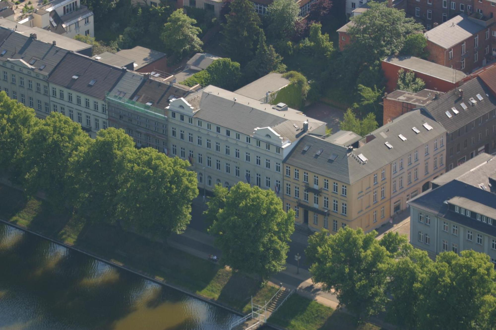Hotel Niederlaendischer Hof Schwerin  Exterior photo