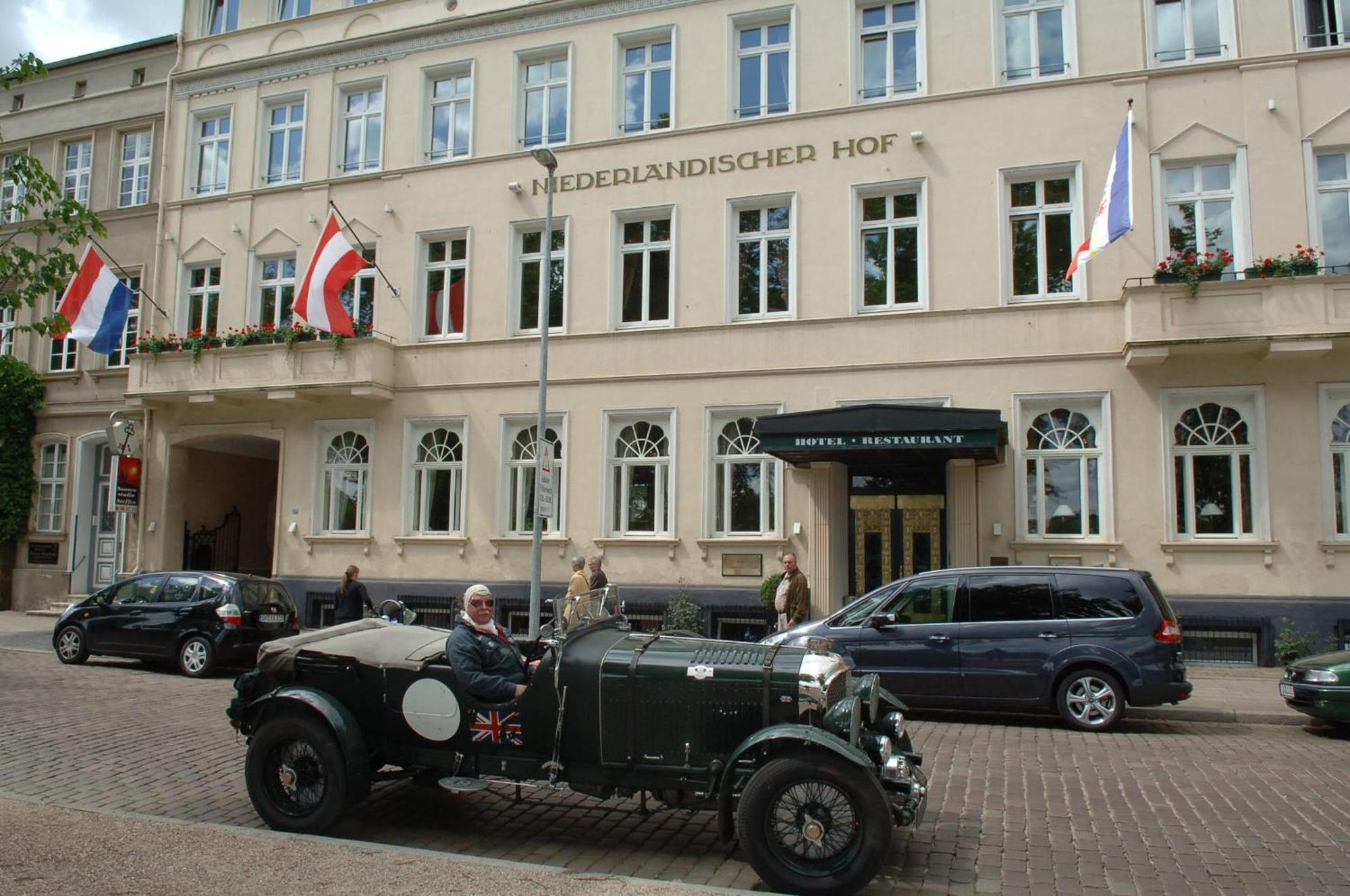 Hotel Niederlaendischer Hof Schwerin  Exterior photo