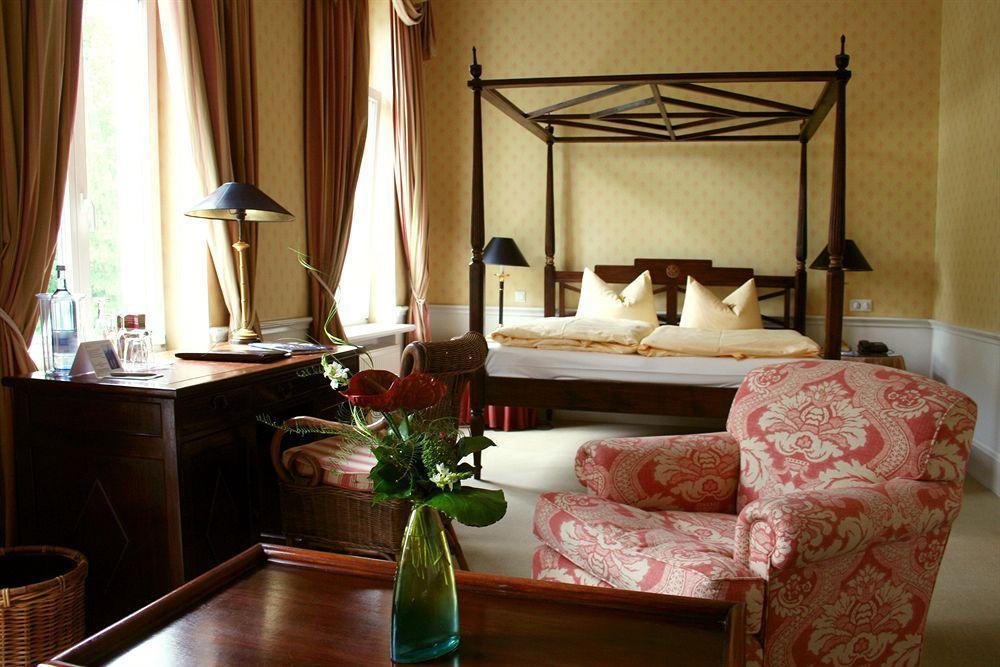 Hotel Niederlaendischer Hof Schwerin  Room photo